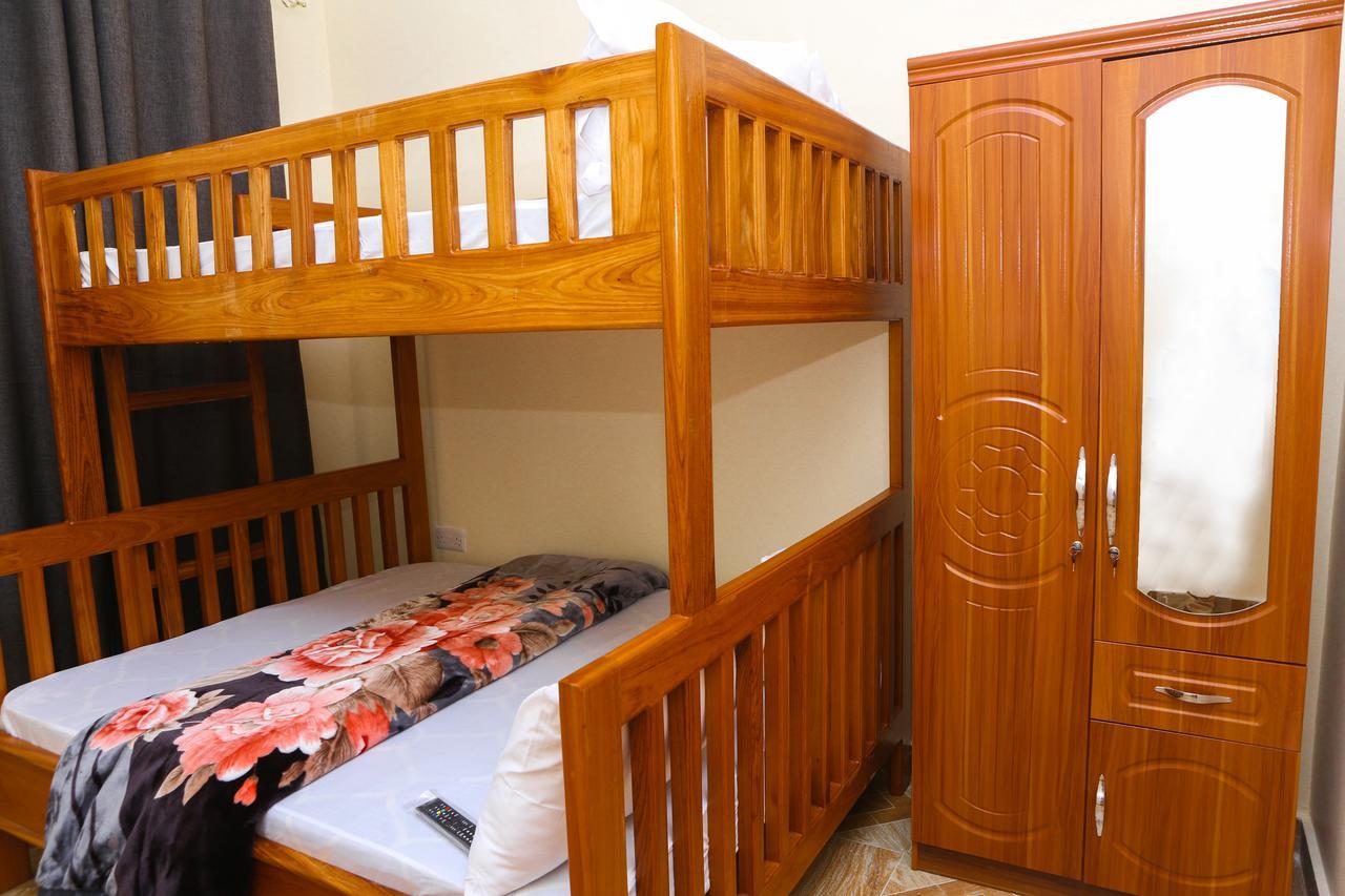 Chibuba Airport Accommodation Dár Al-Szalám Kültér fotó