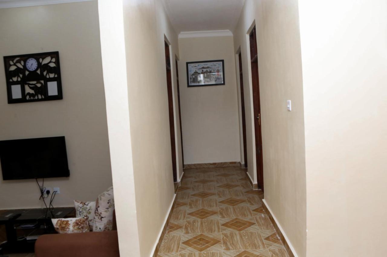 Chibuba Airport Accommodation Dár Al-Szalám Kültér fotó