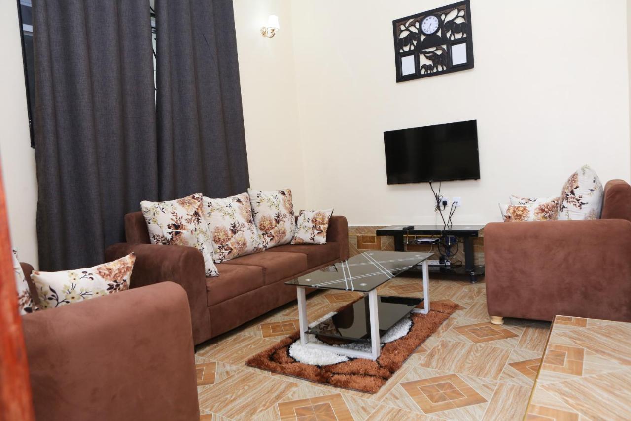 Chibuba Airport Accommodation Dár Al-Szalám Kültér fotó