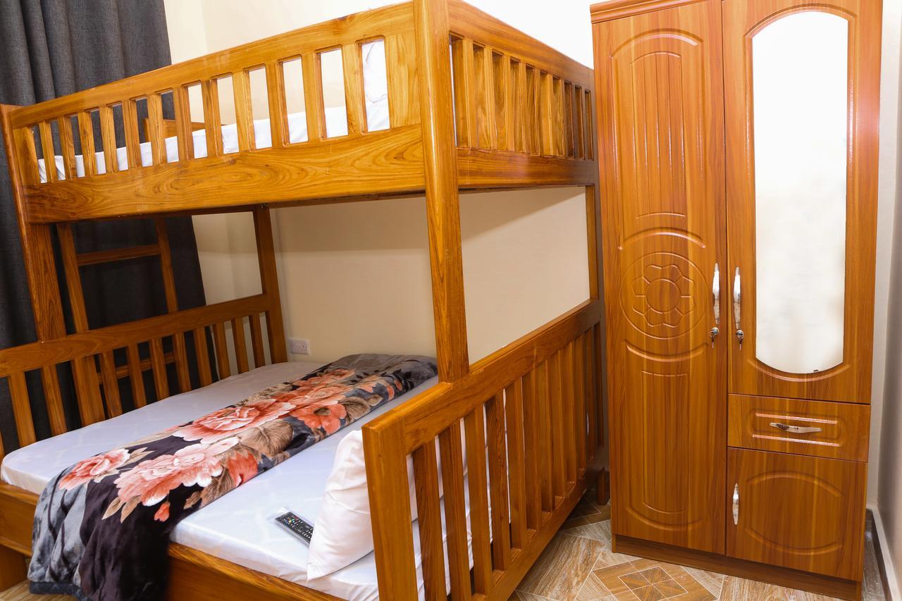 Chibuba Airport Accommodation Dár Al-Szalám Kültér fotó